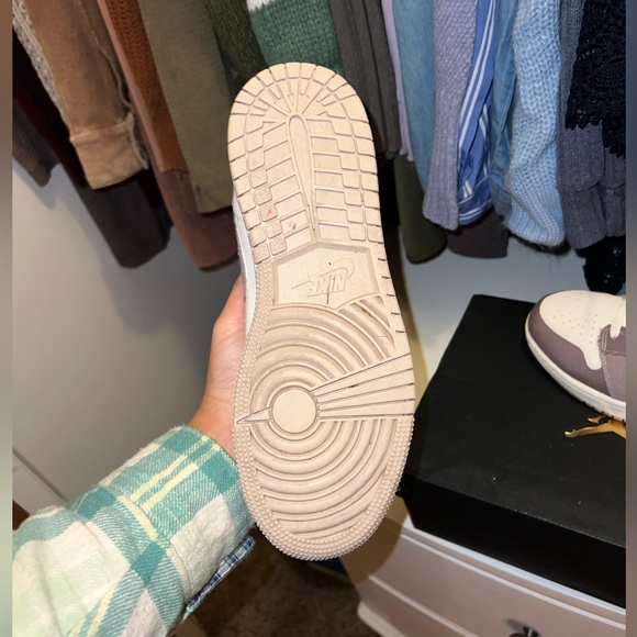 Air Jordan 1 - Picture 5 of 7